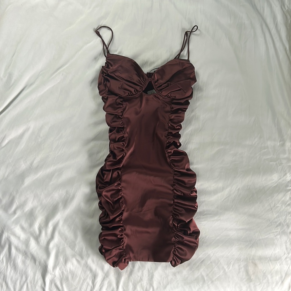 NWT Windsor maroon ruched bodycon